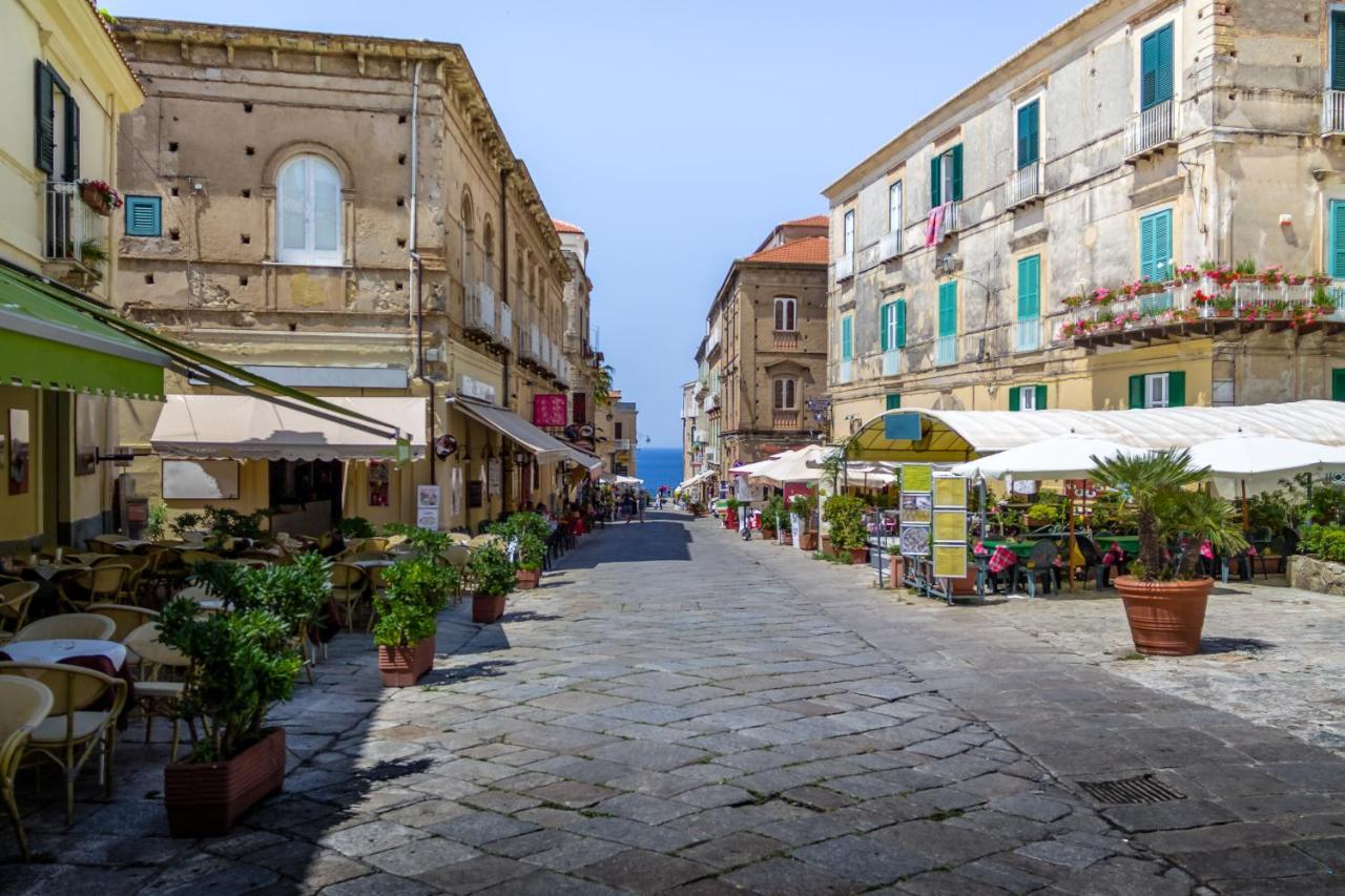 B&B The Sea - Family Rooms - Free Parking Tropea Exterior photo